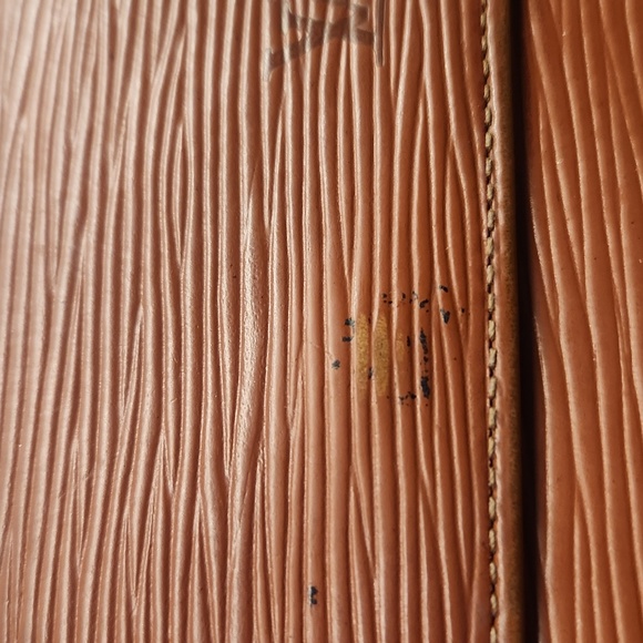 Louis Vuitton EPI Leather Double Snap Tri-Fold Elise Wallet, Brown - Picture 5 of 15